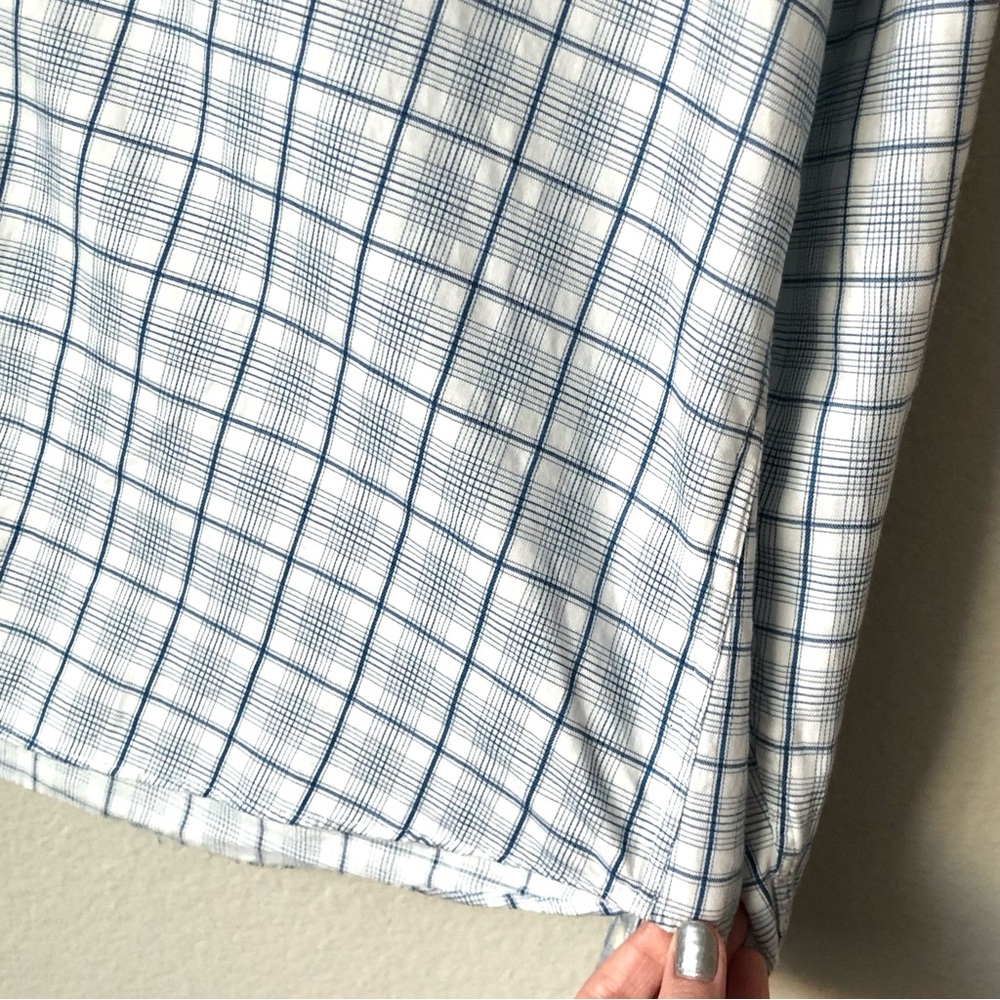 \Ben Sherman\• Men’s Tailored Slim Fit Dress Shirt - Picture 9 of 16